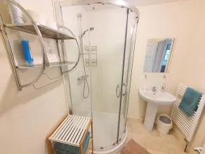 Bassett Flat with 2 Bedrooms and Superfast Wi-Fi - Image 4