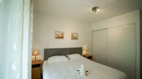 Spectacular! 2 bedrooms apartment at the Lake shores with parking - Image 5