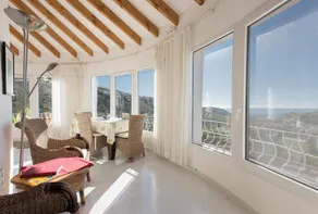 Linda Vista - Golden Valley - Image 2