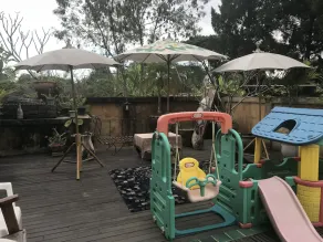 Piscina de lujo en una villa de campo cerca de Bosang & Hot Springs con servicios de aeropuerto - Image 2