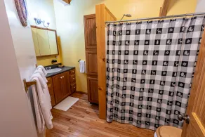 Sleeps 12 | 40 Private Acres | 10 Min Gore Mountain | 5BR Lodge - Image 4