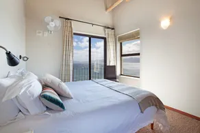 Whale Huys: Direkte ocean-front villa, 4BR / BA, Wifi, Infinity Pool - Image 4