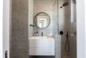 Chris Le Mare Gold Luxury Villa - Image 3