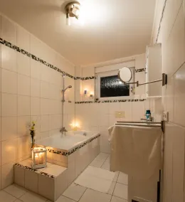 Cozy Holiday Apartment Near Europa-Park & Rulantica Accommodates Up to 6 Guests! - Image 3