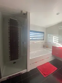 Villa contemporaine avec piscine privée à 2 pas du port de Vannes - Image 3