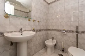 1 Bedroom Apartment With Air Conditioning & Free WIFI Pool & Sea View - Image 4