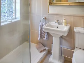 Captain's Cottage - 27888 - Image 3