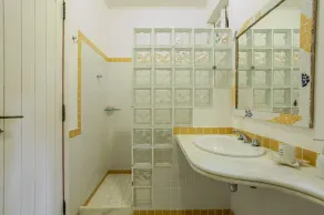 Beautiful house in Vila Velha on the water - Image 4