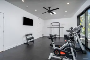 NEW Best Location in Scottsdale Walk to Everything - Image 4