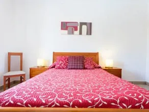 Spacious Apartment With Shared Pool And Sea Views - Image 5