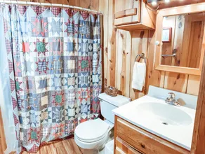 Heavenly Hideaway- Lakeview Cabin - Image 4