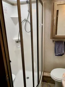2019 Georgetown GT5 36B5 - 2 full baths, 3 slides outs, bunks & king bed - Image 3