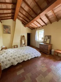 Bastide Provençale facing the Grand Luberon - Image 2