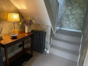 2 bedroom accommodation in Kidlington, near Woodstock - Image 2