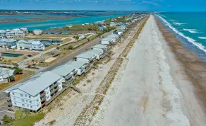 Queen's Grant E-117 – Perfect Beach Getaway - Image 3