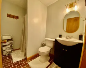Come in & cozy up in beautiful lodge in Waterville Valley. - Image 5