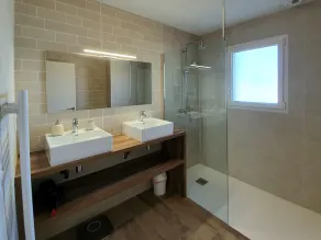 The Villa des Marins Pêcheurs, 8 people, Jacuzzi, Spa - Image 3