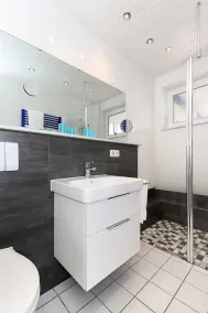 Apartment 1 - Household Kitchen 2 - Image 3
