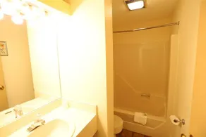 One Bedroom at Inns of Waterville Valley - Image 2