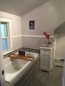 The Little House in Hubbards - a  private heritage house steps from the sea - Image 3