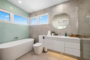 Tea Trees Ocean Views, Pet-Friendly, Walk to shops and Beach - Image 4