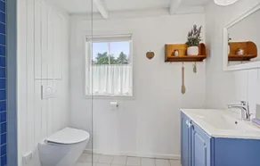 3 Bedroom Cozy Home In Juelsminde - Image 2