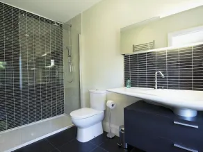 2 bedroom accommodation in Sutton Bridge, Spalding - Image 2