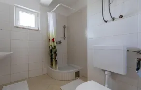 Beautiful Apartment In Klek With House Sea View - Image 2