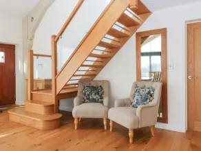BILSHAM MEADOWS, family friendly, luxury holiday cottage in Aust - Image 3