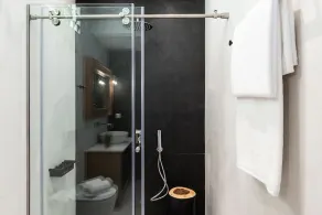 Blue Island Luxury Apartment - Image 5