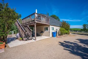 Studio Oasis on 5 Acres in Wine Country - Image 5