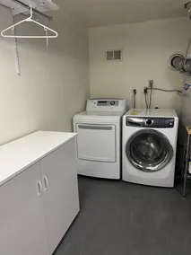 July and August Rental. College Hill/ Friendly Neighborhood. 4 bedroom 3 bath - Image 3