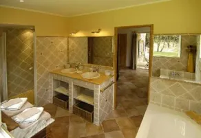 Apartment/ flat - Orange - Image 2