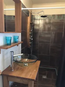 12-personershus med pool, täckt terrass, grill, butiker i närheten - Image 3