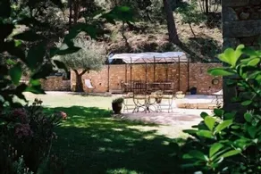 Mas provenzal tradicional, con piscina en circunstancias excepcionales - Image 2