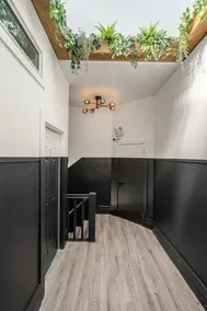 Bourbon  Retro Getaway Sleeps 4 & Full Kitchen! - Image 2
