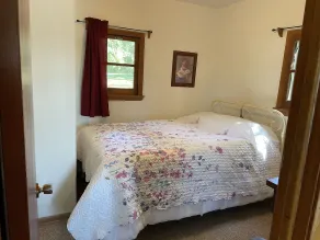 Swan Lake Resort & Campground - Lakeside Cabin #1 - Image 3