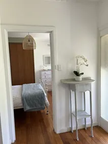 Beach House -Just 5 minutes walk to the main street, river, playgrounds & cafes! - Image 3