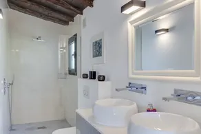 Villa con griglia, piscina privata e terrazza | Vista sull'acqua - Image 3