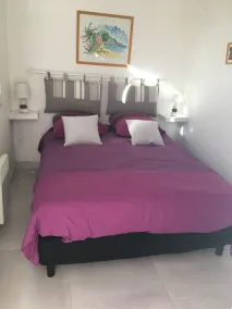 T2, completely renovated in 2021, 100m from the sea. Small, quiet residence. - Image 5