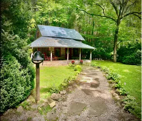 Lissie Wright's Cabin, Est 1895. Scenic Creek, 7. 5 acres, 15 min til Downtwn AVL - Image 5
