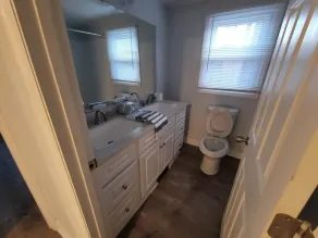 Family-Friendly 3BR Escape with Boat & RV Parking - Image 3