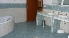 Villa Apartment Victoria - Image 4