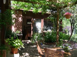 Luxury B@B  in historic  quiet leafy  suburb  2km from Adelaide CBD  - Image 2