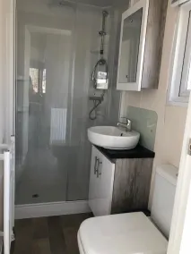 Chalet with 2 bedrooms - Image 2