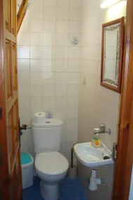 Beautiful detached villa close to sandy beach, shops and restaurants - Image 3