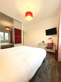 CALVI moderno appartamento nuovo WIFI 3 camere da letto, 4 a 6 persone 10mm spiaggia, vista sulle montagne - Image 4
