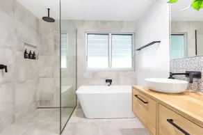 Styled 3 BR Tropical Family Home w Pool at Coolum - Image 4