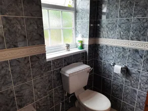Winterton Hall Sleeps 2 w Parking - Pet Friendly - Image 4