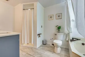 Group-Friendly Palmetto Oasis Near Beaches - Image 3